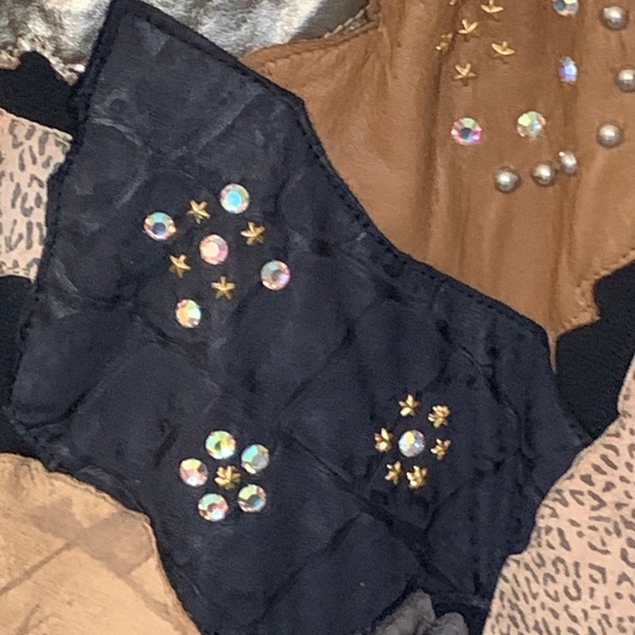 Vtg Alexis krieghoff patchwork top leathers, suedes Rhinestones, brass studs - Picture 7 of 12